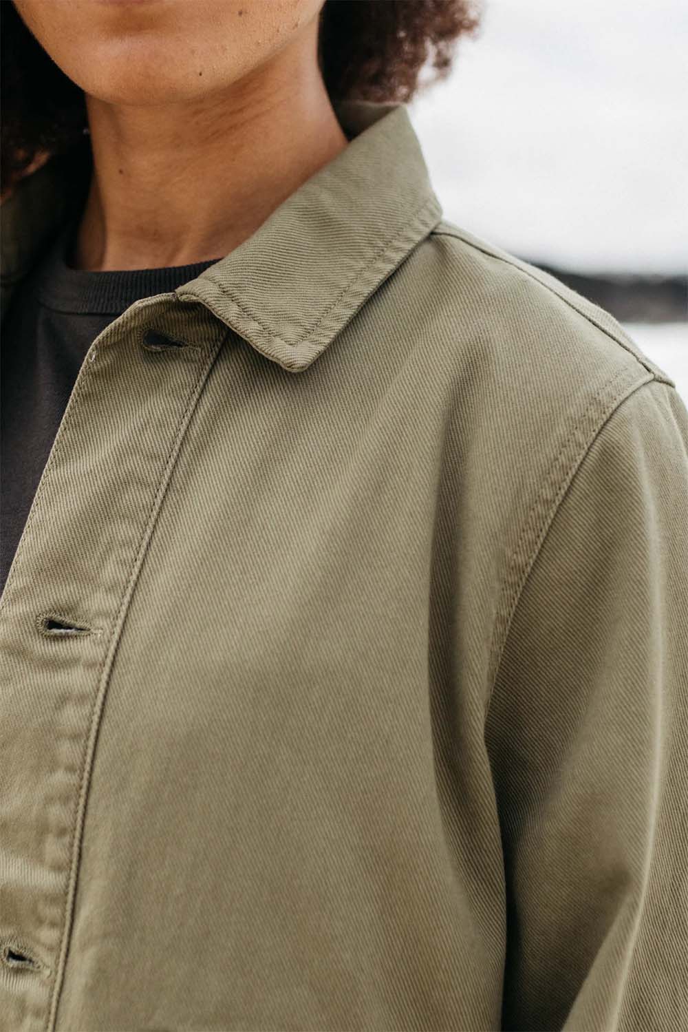 Finisterre - Yarrel Chore Jacket - Willow Green - Collar