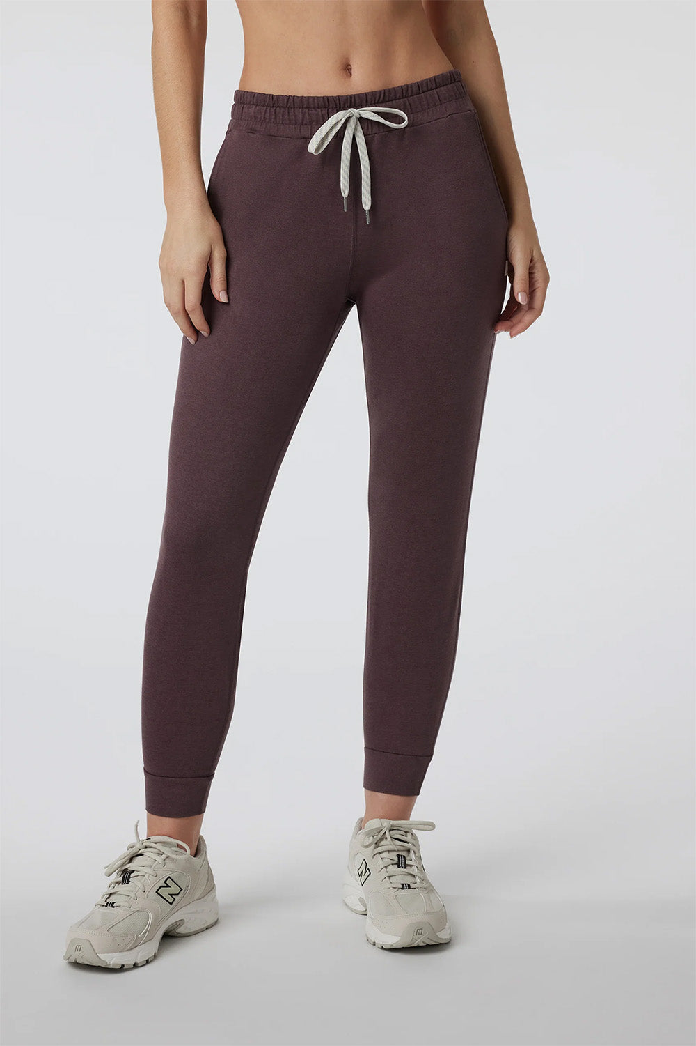 Vuori - Performance Jogger - Elderberry Heather - Front