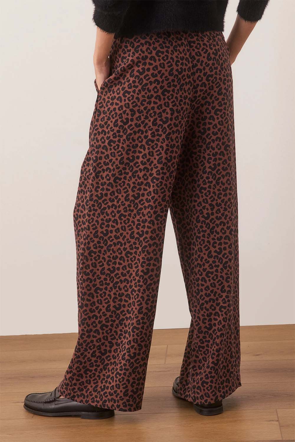 Marine Layer - Allison Trouser - Leopard - Back