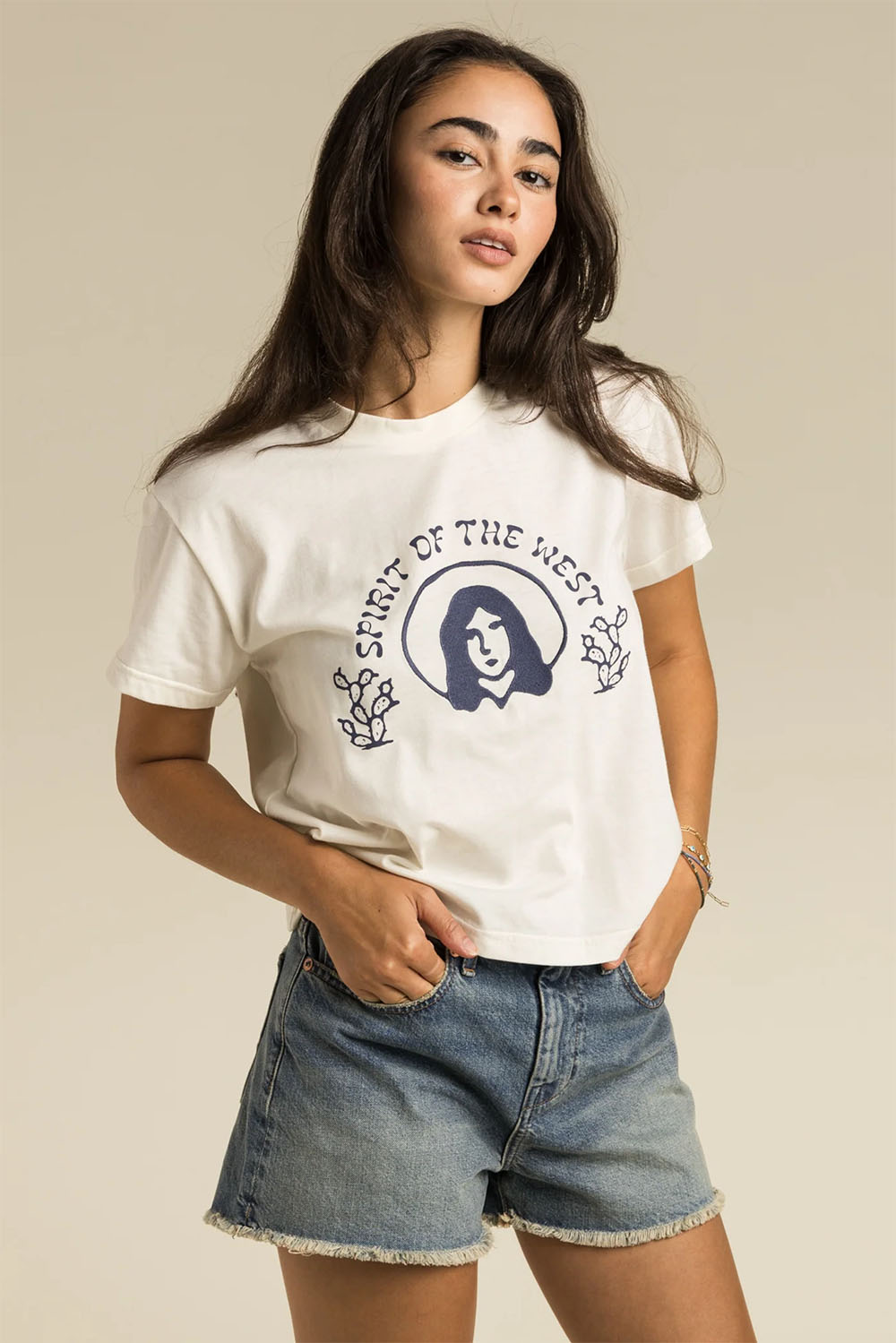 Sendero - La Charra Crop Tee - Vintage White - Profile