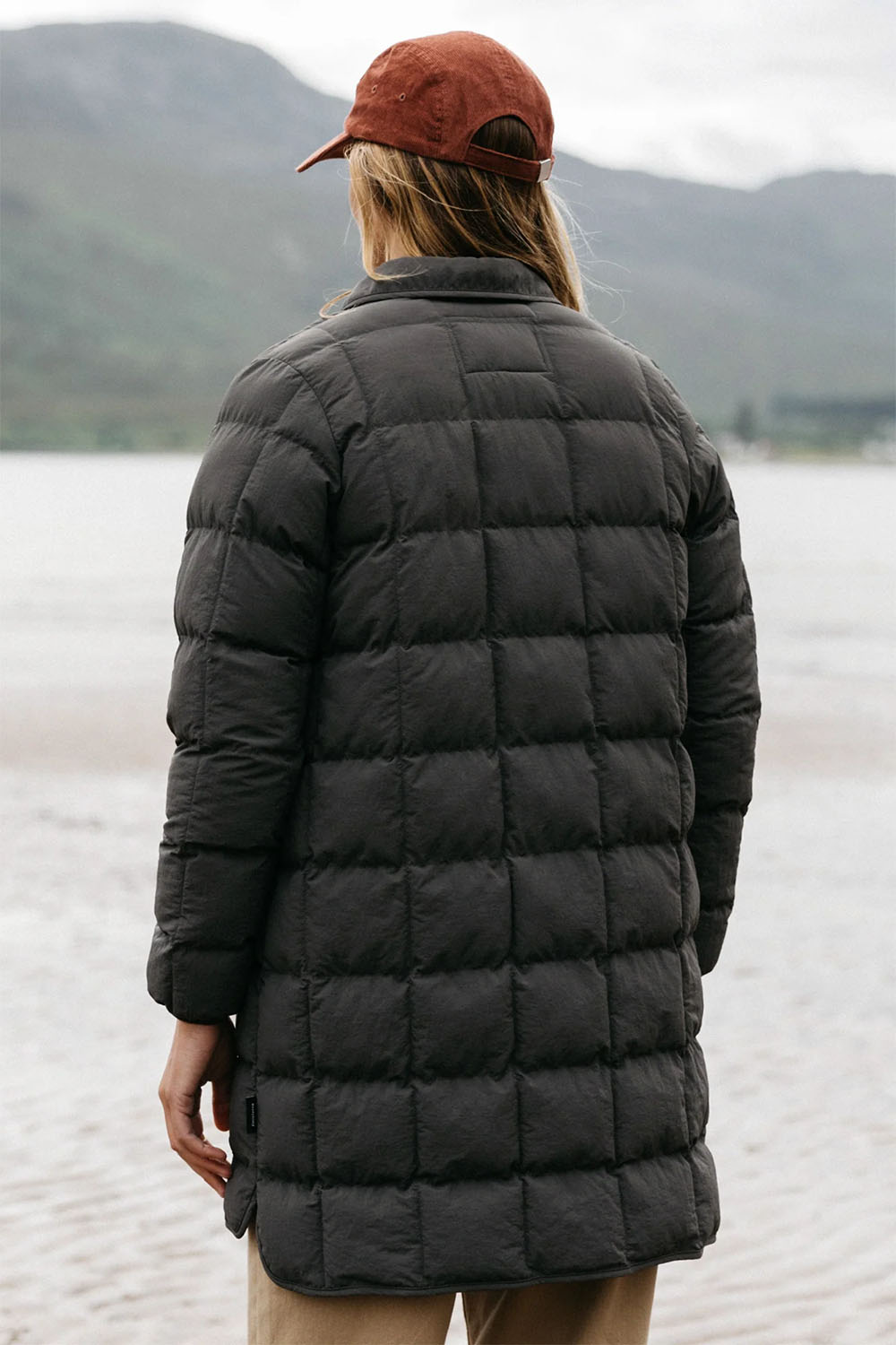 Finisterre - Lapwing Coat - Raven - Back