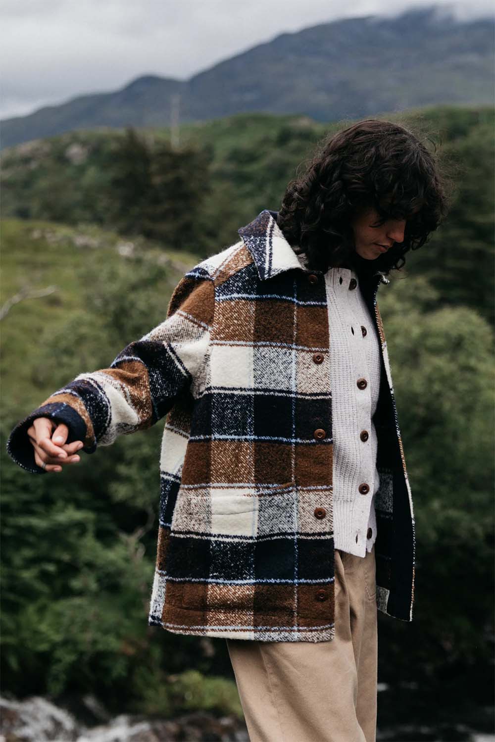 Finisterre - Stowe Blanket Jacket - Ecru Multi Check - Side