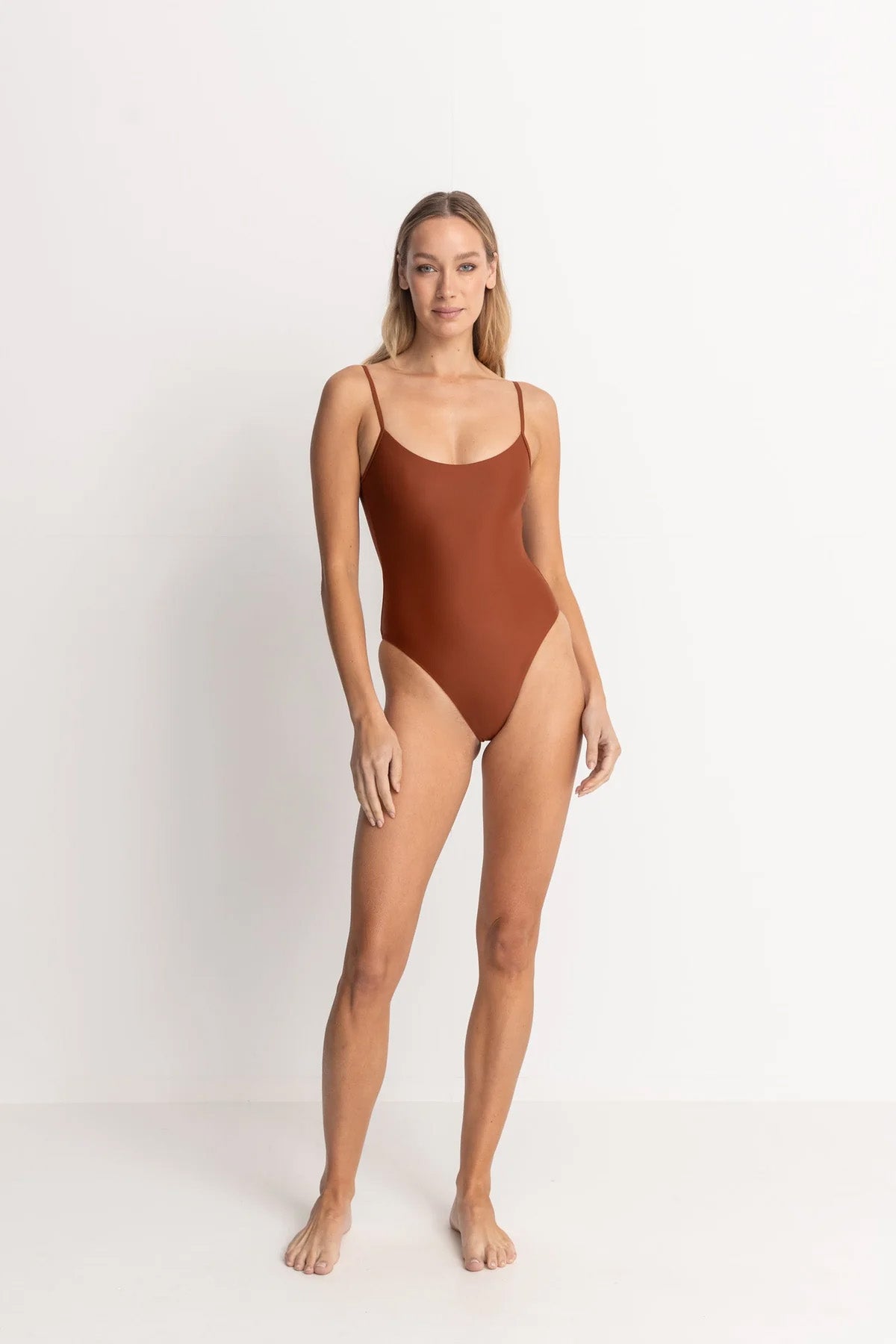 CLASSIC MINIMAL ONE PIECE